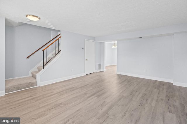 6425 LACROSSE LN NE, Glen Burnie, MD 21061