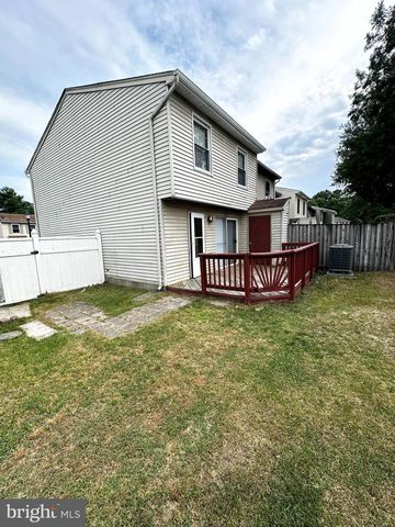 6425 LACROSSE LN NE, Glen Burnie, MD 21061