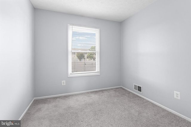 6425 LACROSSE LN NE, Glen Burnie, MD 21061