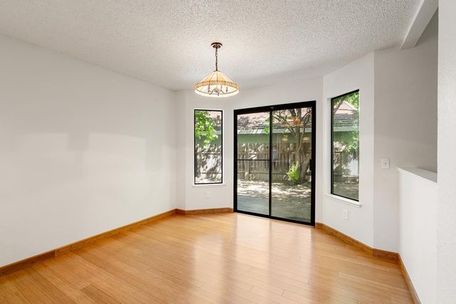 695 Cutting Way, Sacramento, CA 95831