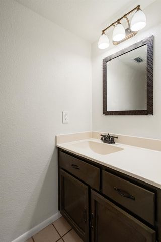 695 Cutting Way, Sacramento, CA 95831