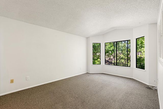 695 Cutting Way, Sacramento, CA 95831