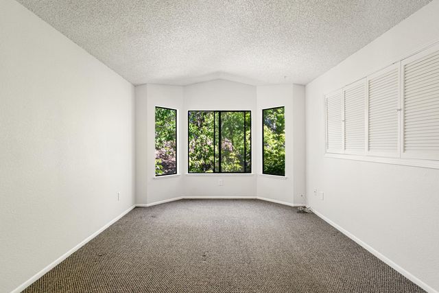 695 Cutting Way, Sacramento, CA 95831