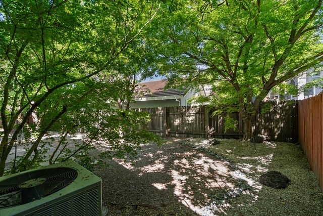 695 Cutting Way, Sacramento, CA 95831