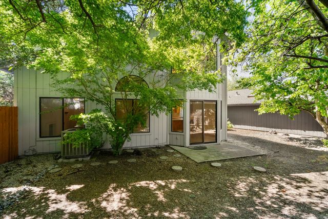 695 Cutting Way, Sacramento, CA 95831