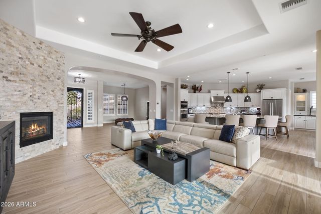 12411 W TYLER Trail, Peoria, AZ 85383