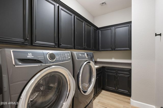 12411 W TYLER Trail, Peoria, AZ 85383