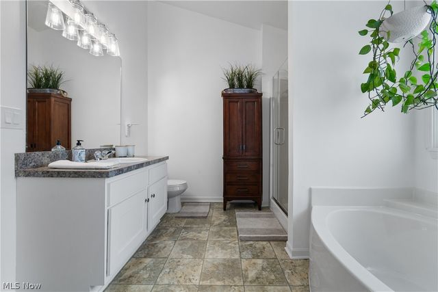 4467 Newcastle Cove, Brunswick, OH 44212