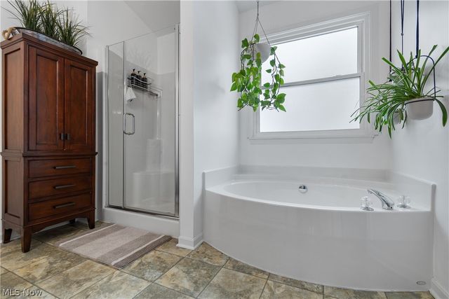 4467 Newcastle Cove, Brunswick, OH 44212