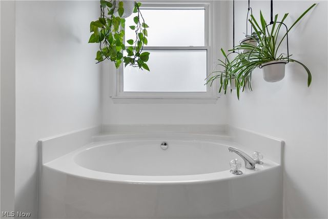 4467 Newcastle Cove, Brunswick, OH 44212