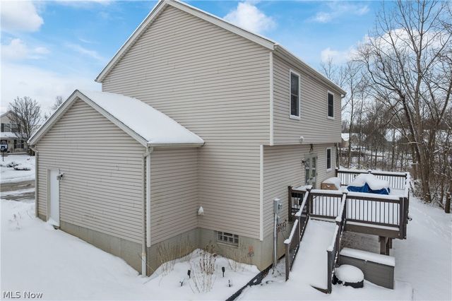 4467 Newcastle Cove, Brunswick, OH 44212