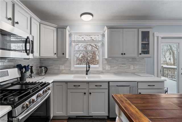 4467 Newcastle Cove, Brunswick, OH 44212