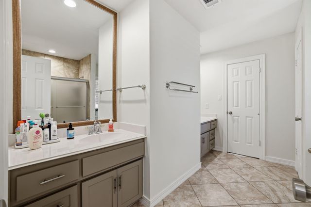 4519 Castlewood Street, Sugar Land, TX 77479