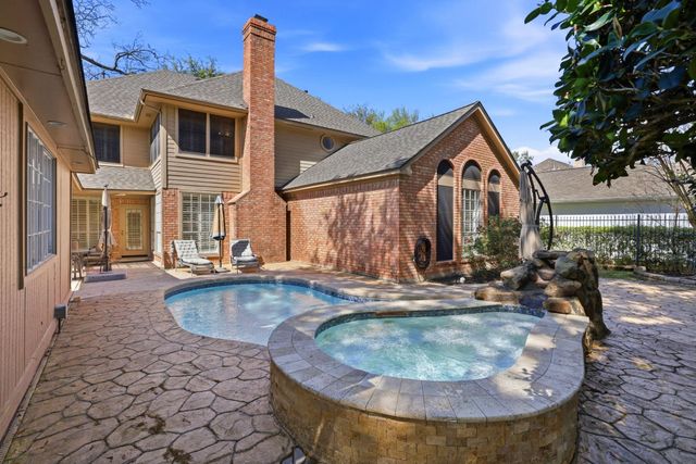 4519 Castlewood Street, Sugar Land, TX 77479