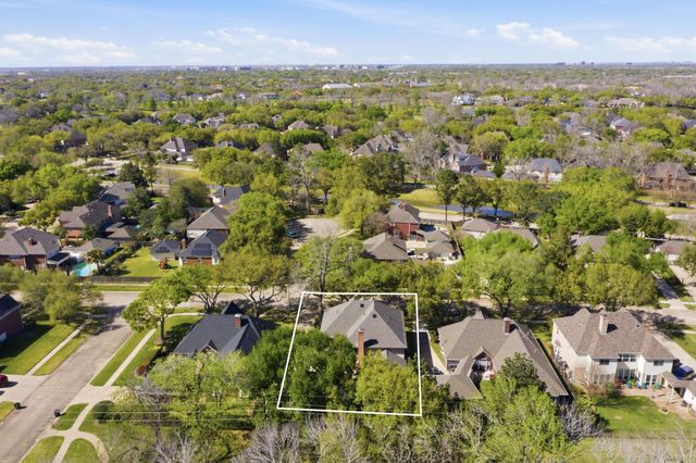 4519 Castlewood Street, Sugar Land, TX 77479