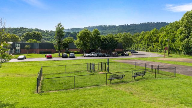 900 Mountain Creek Road # R311, Chattanooga, TN 37405