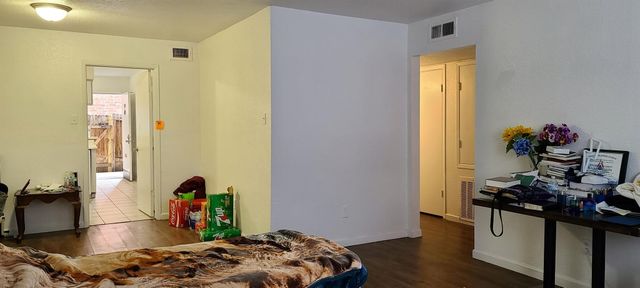 9201 Clarewood Drive 203, Houston, TX 77036