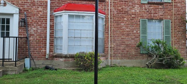 9201 Clarewood Drive 203, Houston, TX 77036