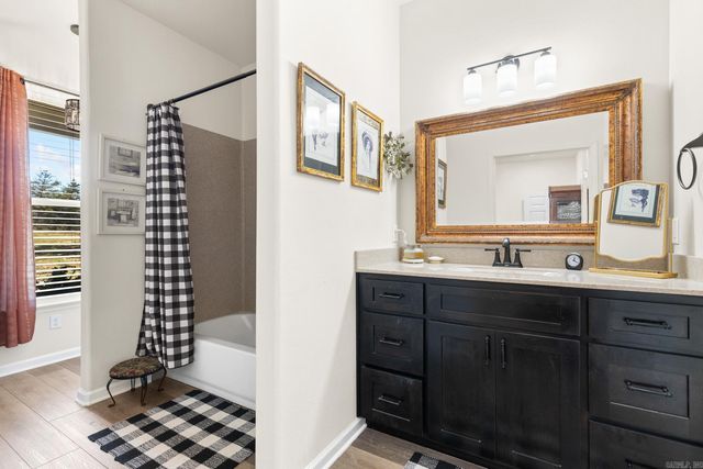 2935 MC 2027, Yellville, AR 72687