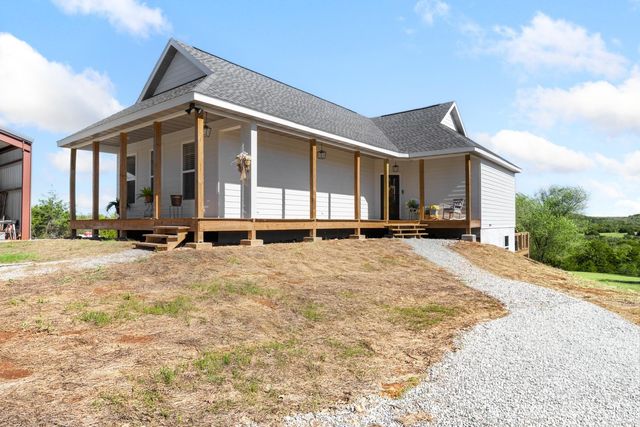 2935 MC 2027, Yellville, AR 72687