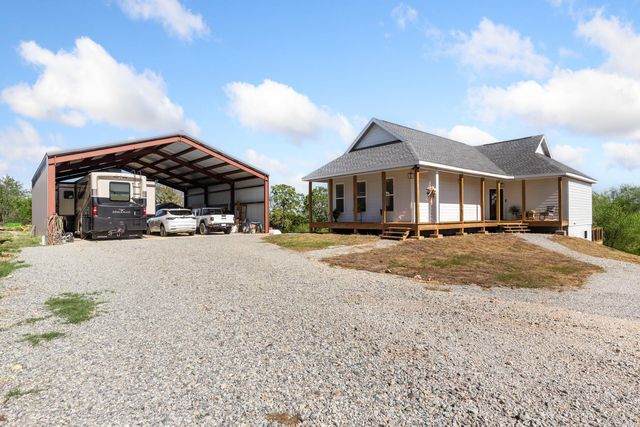 2935 MC 2027, Yellville, AR 72687