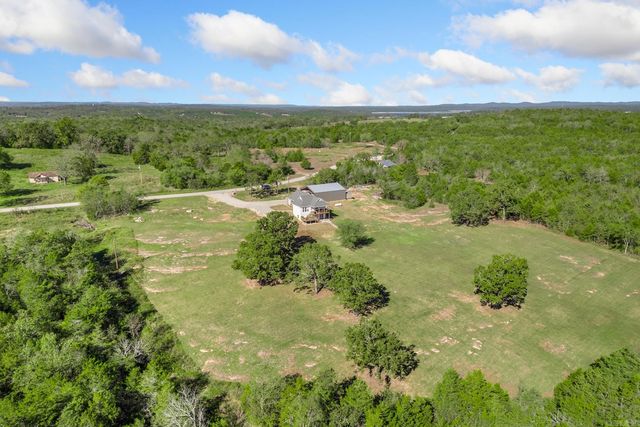 2935 MC 2027, Yellville, AR 72687