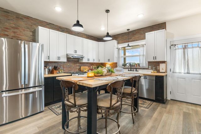 2935 MC 2027, Yellville, AR 72687