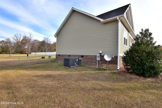 13219 Stott Road, Bailey, NC 27807