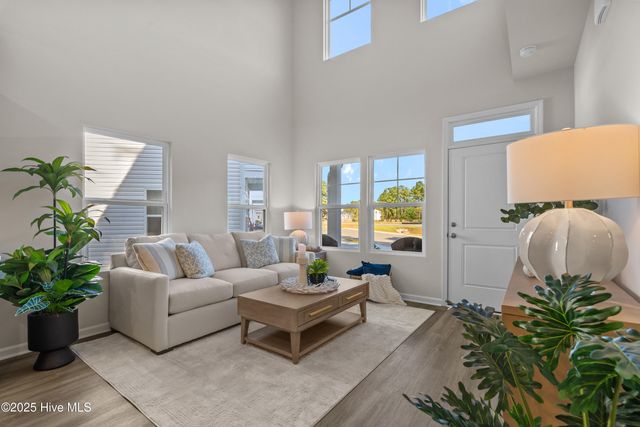 848 Palm Frond Way NW, Calabash, NC 28467