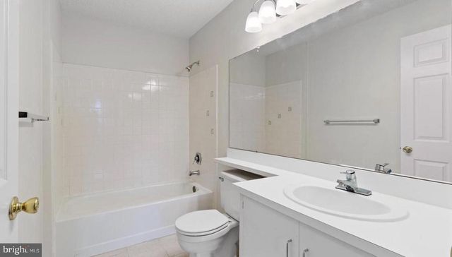 42 MENDREY CT, Trenton, NJ 08648