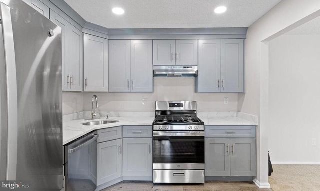 42 MENDREY CT, Trenton, NJ 08648