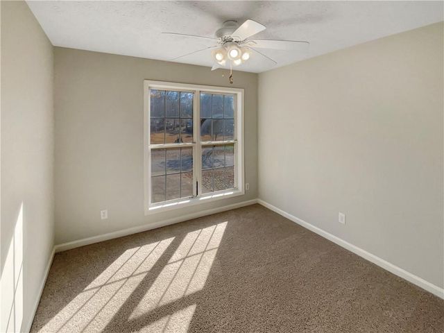 4150 Pine View Drive, Gillsville, GA 30543