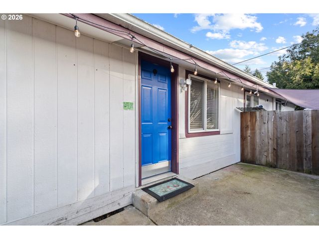 10815 Se BUSH St, Portland, OR 97266