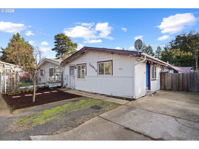 10815 Se BUSH St, Portland, OR 97266