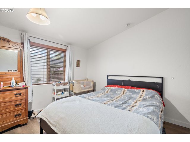 10815 Se BUSH St, Portland, OR 97266