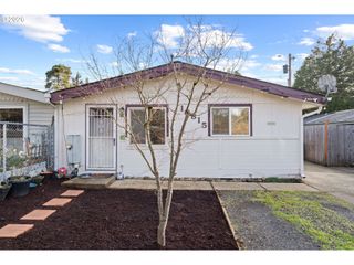 10815 Se BUSH St, Portland, OR 97266