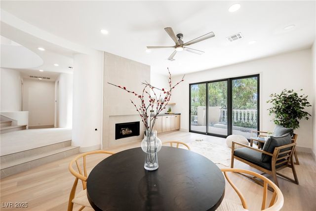 8330 Carmel Ridge Court, Las Vegas, NV 89113