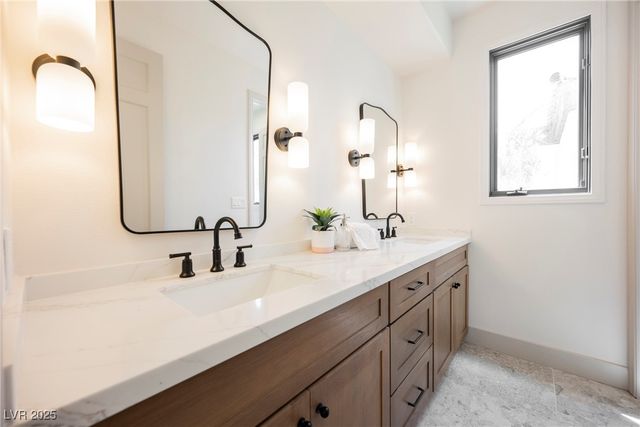 8330 Carmel Ridge Court, Las Vegas, NV 89113