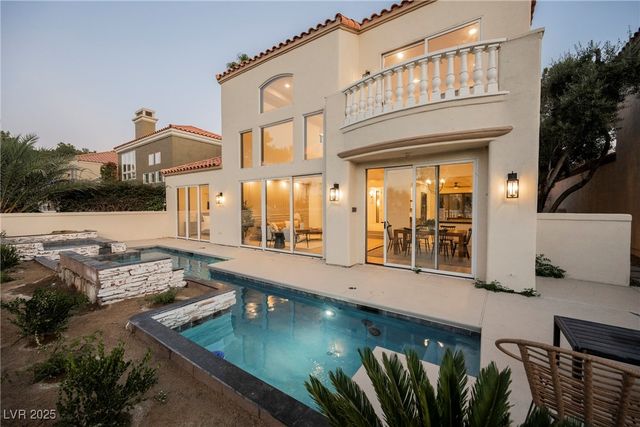 8330 Carmel Ridge Court, Las Vegas, NV 89113