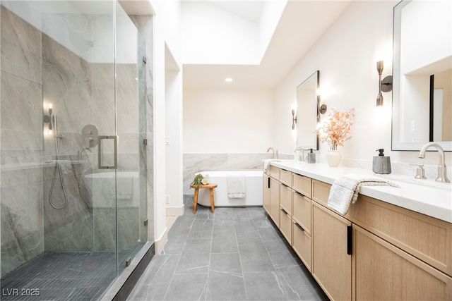 8330 Carmel Ridge Court, Las Vegas, NV 89113