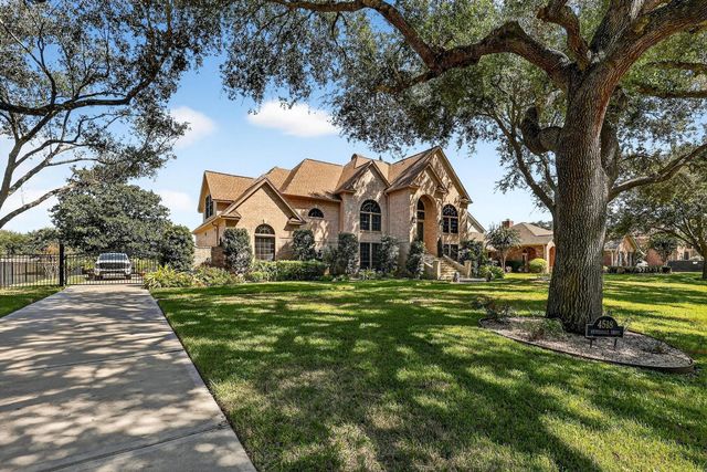 4518 Westerdale Drive, Fulshear, TX 77441