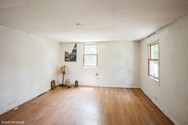 705 W Hillcrest Road, Palatine, IL 60074