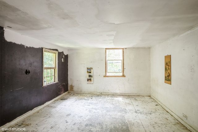 705 W Hillcrest Road, Palatine, IL 60074