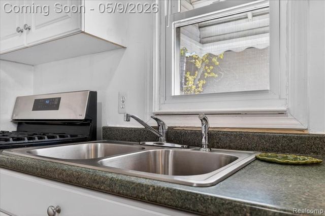 2145 E Walton Boulevard, Auburn Hills, MI 48326