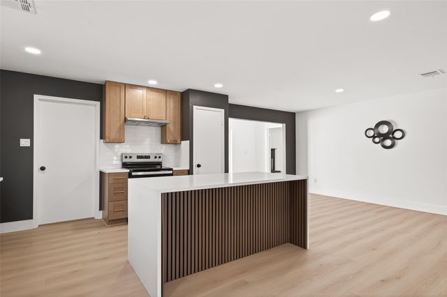 12330 Longbrook Drive, Houston, TX 77099