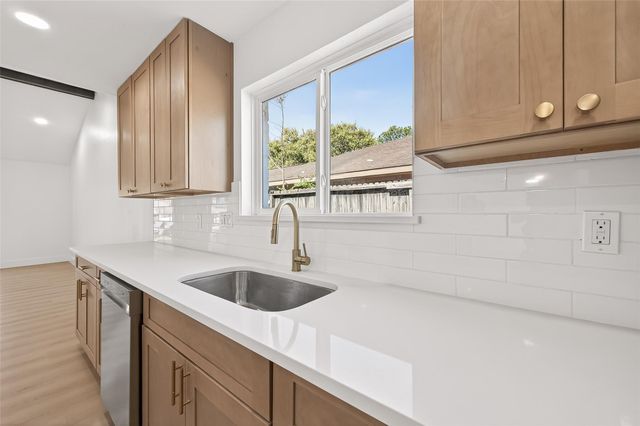 12330 Longbrook Drive, Houston, TX 77099