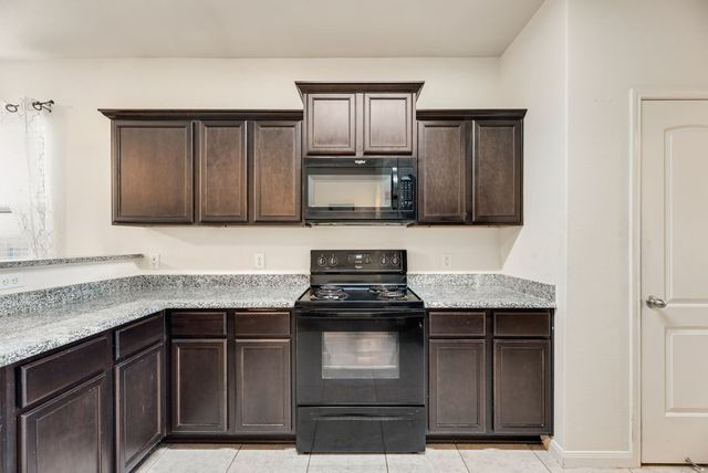6325 Verdon Gorge Drive, Fort Worth, TX 76179