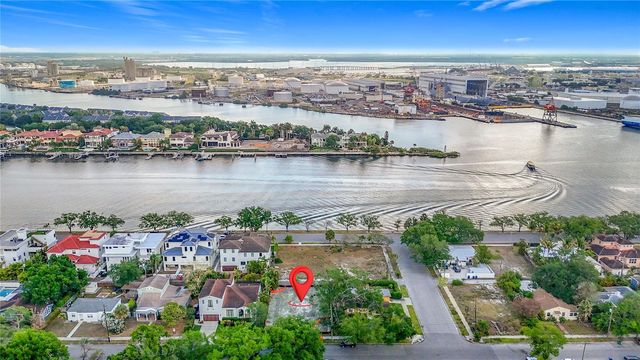 329 COLUMBIA DRIVE, Tampa, FL 33606