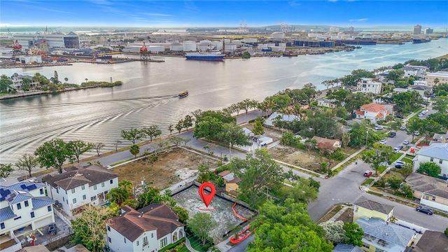 329 COLUMBIA DRIVE, Tampa, FL 33606