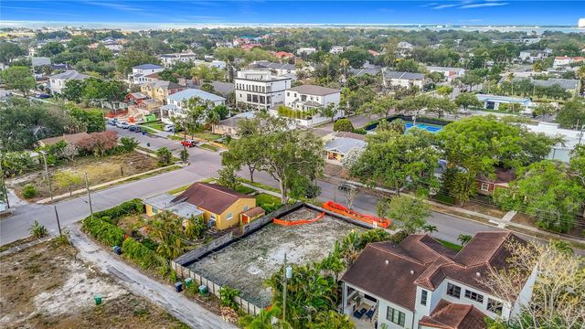 329 COLUMBIA DRIVE, Tampa, FL 33606